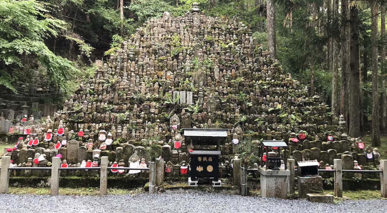 Jizu statuer - Guide til Koyasan