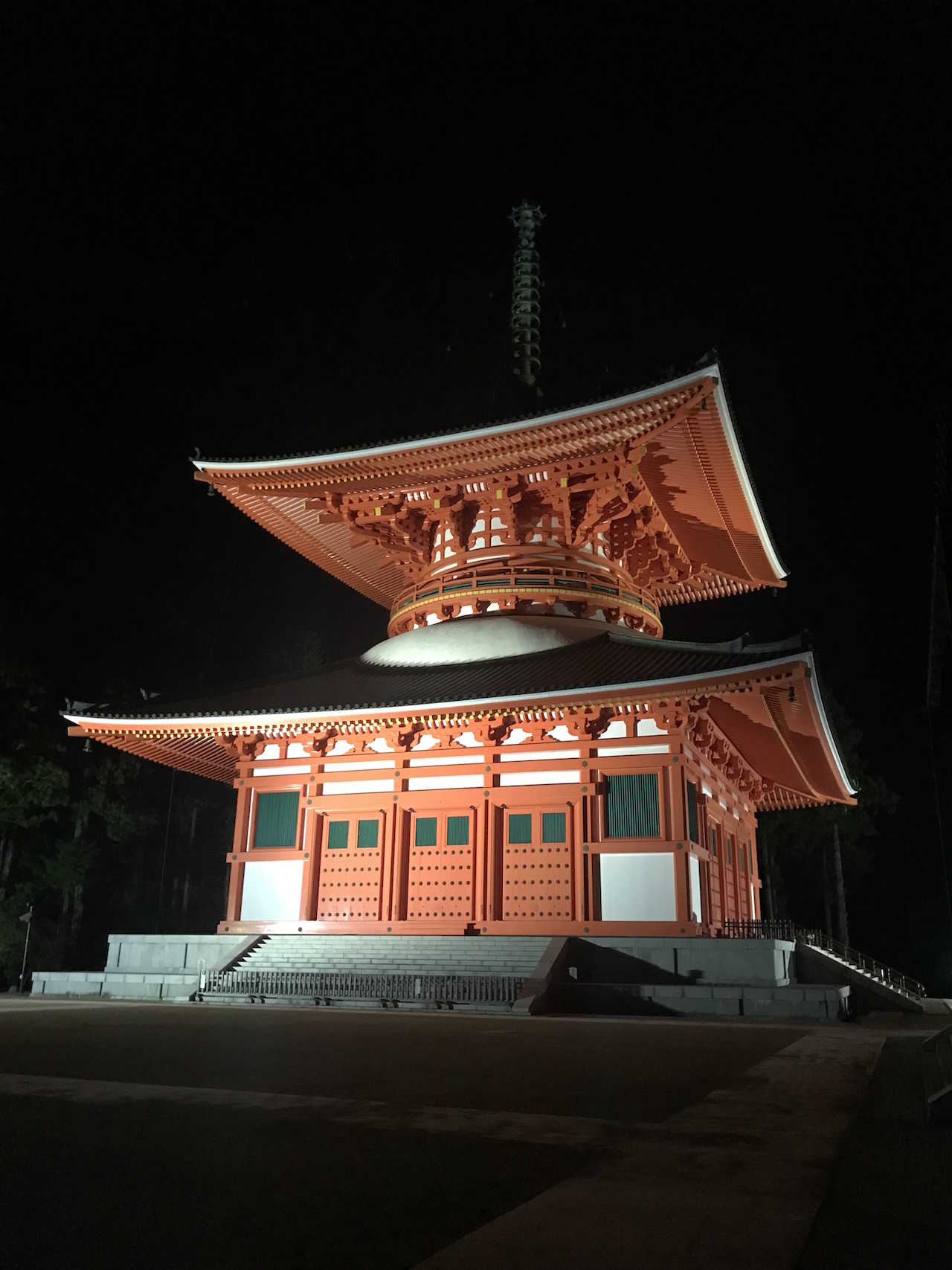 Konpon Daito pagoden - Guide til Koyasan