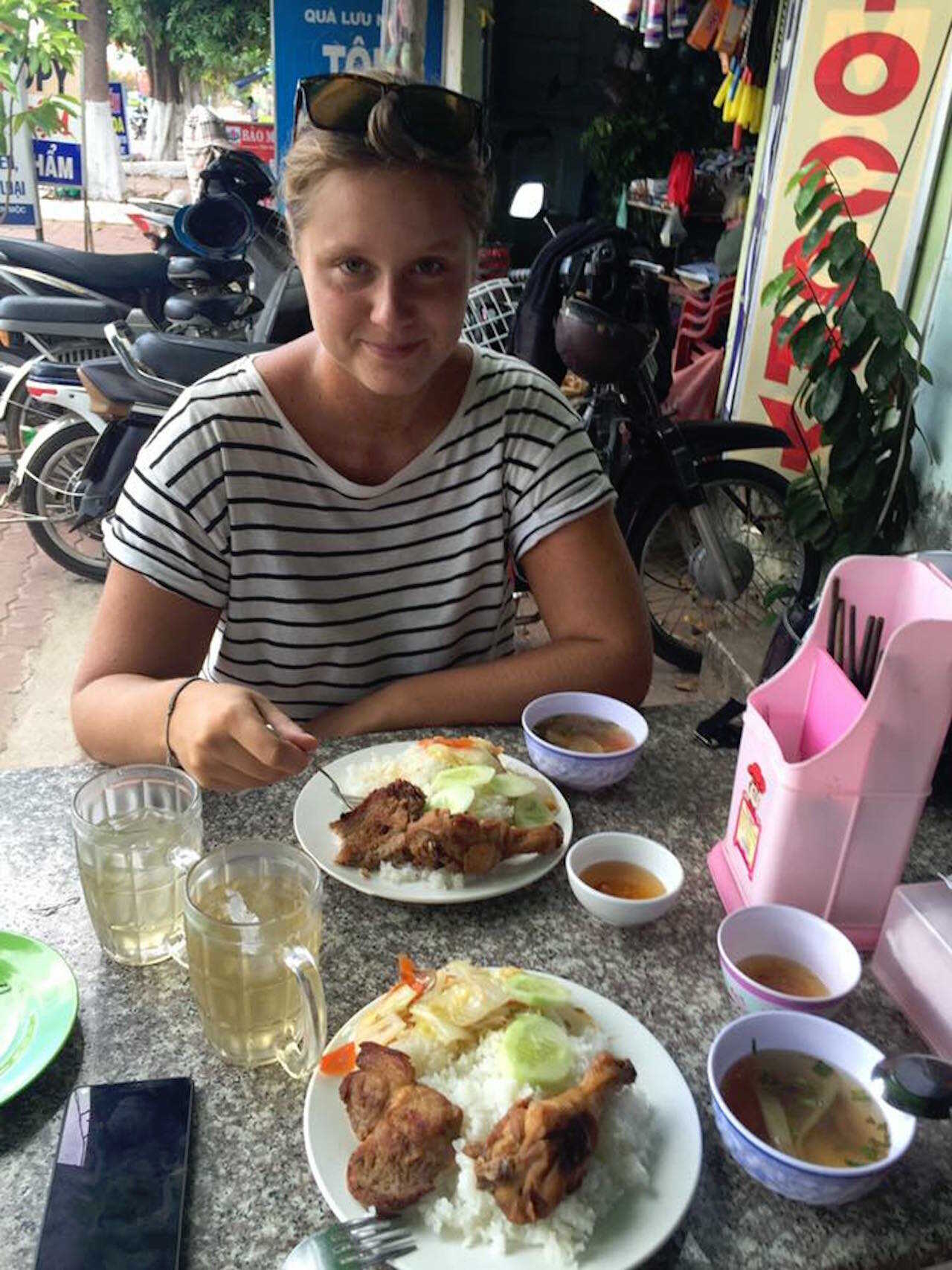 Frokost i Vang Tau - på scooter gennem Vietnam