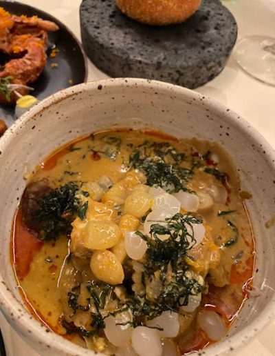Look Chok yellow curry på Jaras